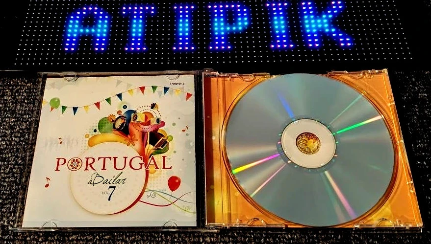 Portugal À Bailar Vol.7: ¡20 éxitos de Pimba inencontrables en Francia! – photo 4